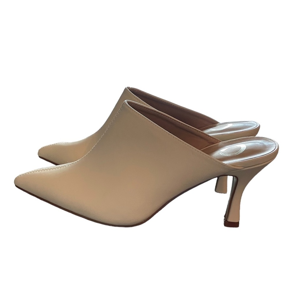 Journee Collection Shiyza Mules Women Size 9.5 Beige New Pointed Toe Kitten Heel
